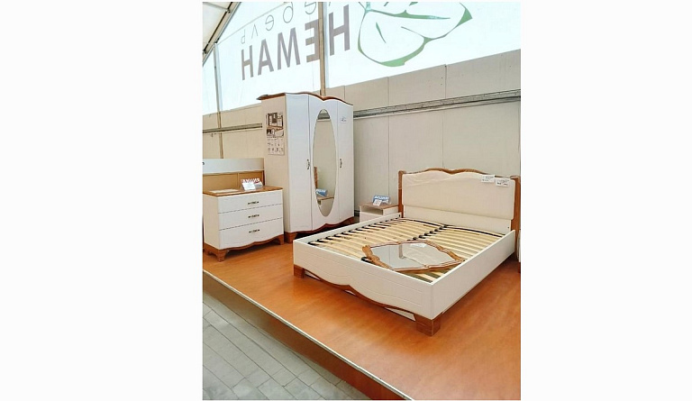 Тиффани Груша