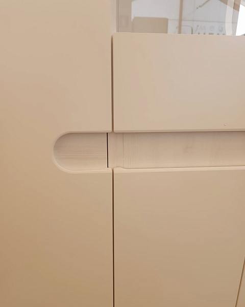 Леонардо Белый перламутр